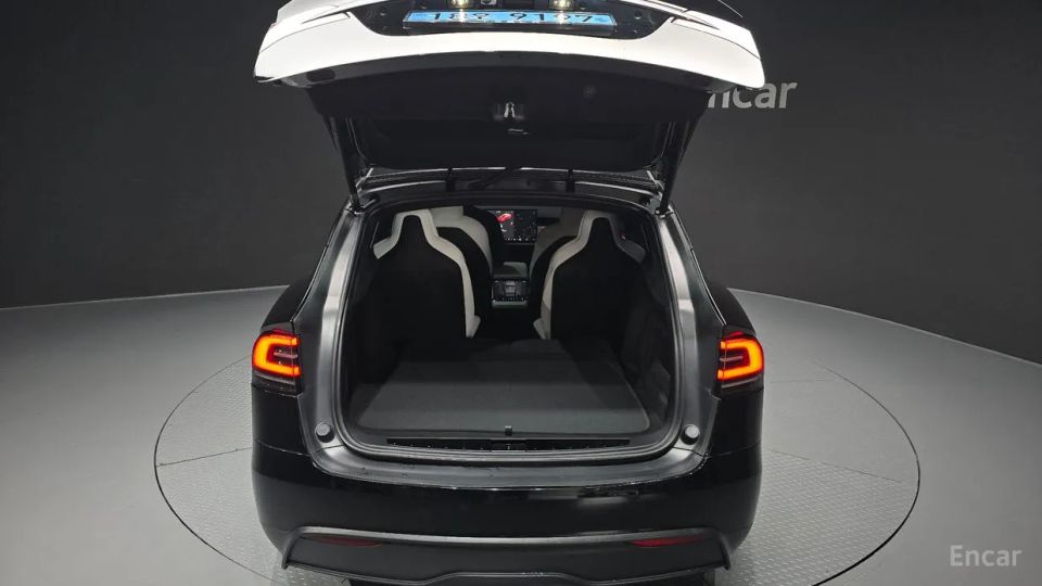 Tesla model-x