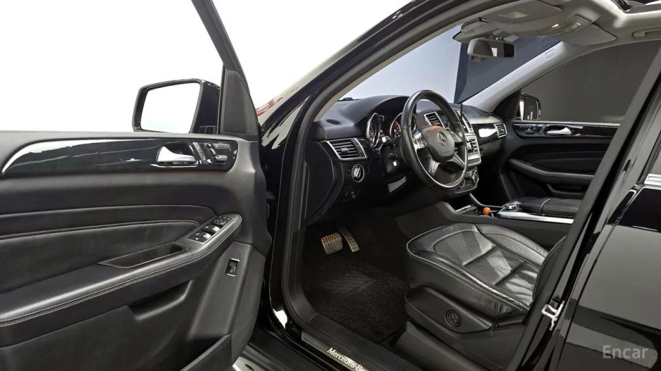 Mercedes-Benz M-class