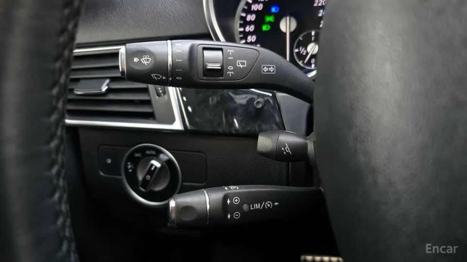 Mercedes-Benz M-class