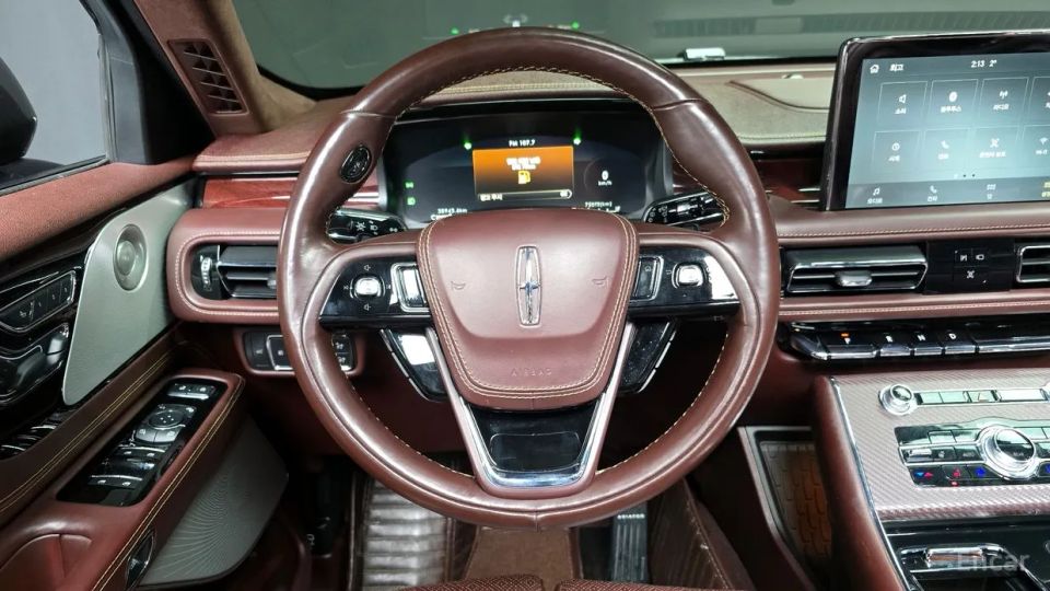 Lincoln Aviator