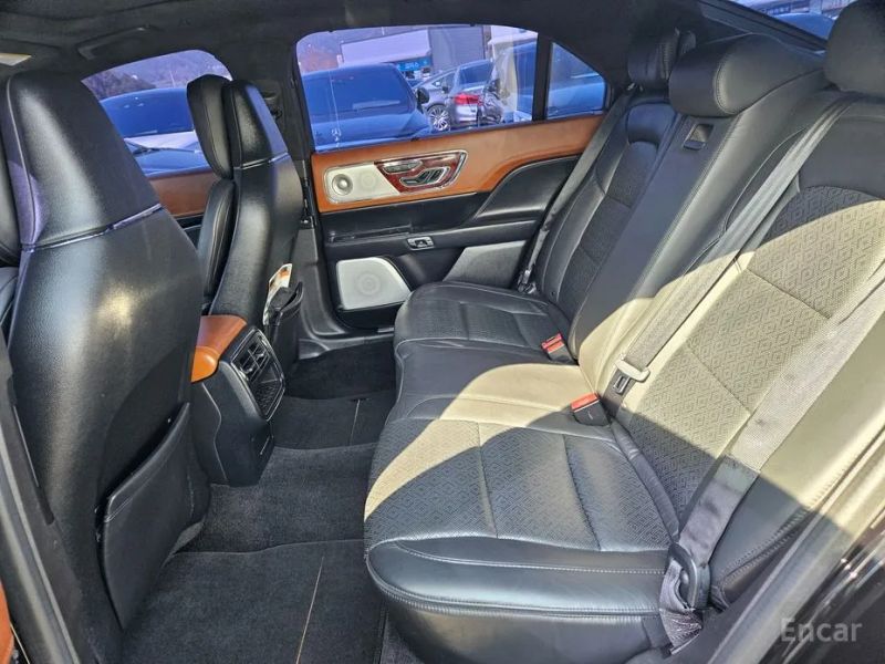 Lincoln Continental