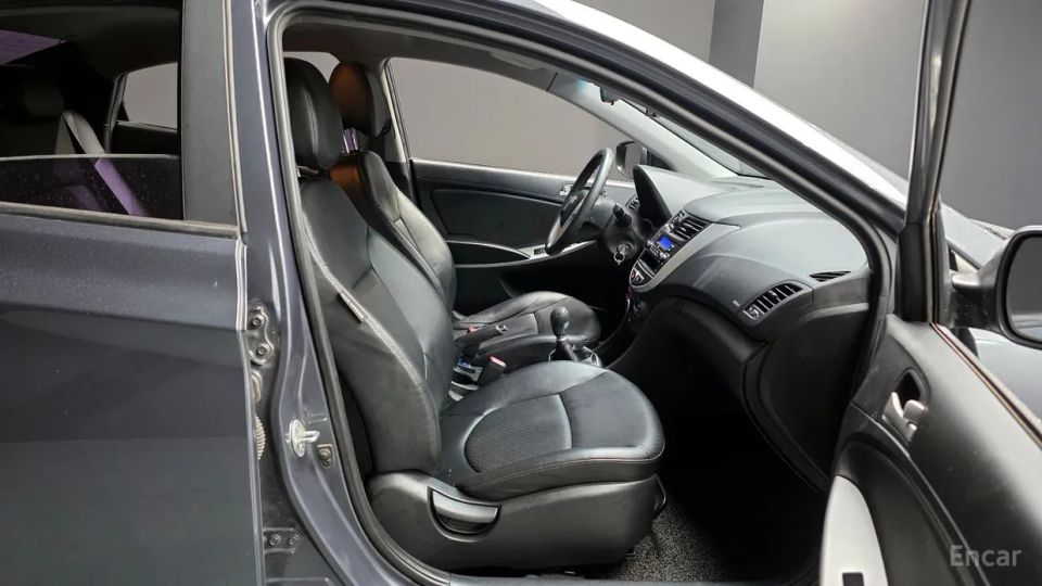 Hyundai Accent