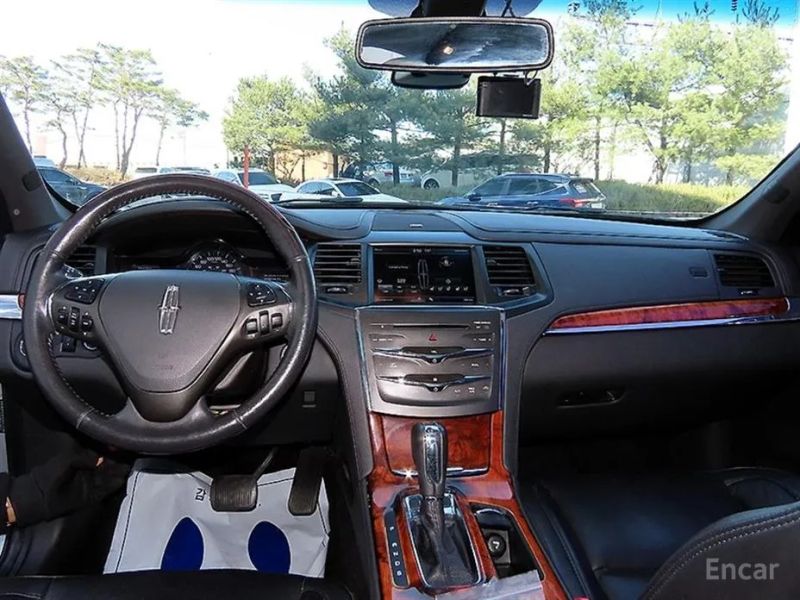 Lincoln MKS