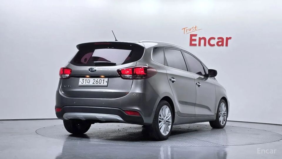 Kia Carens