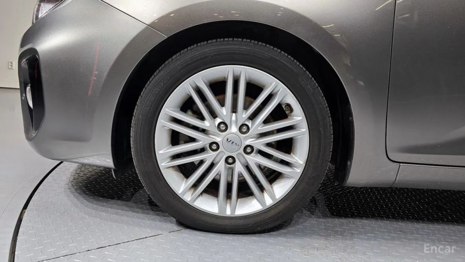 Kia Carens