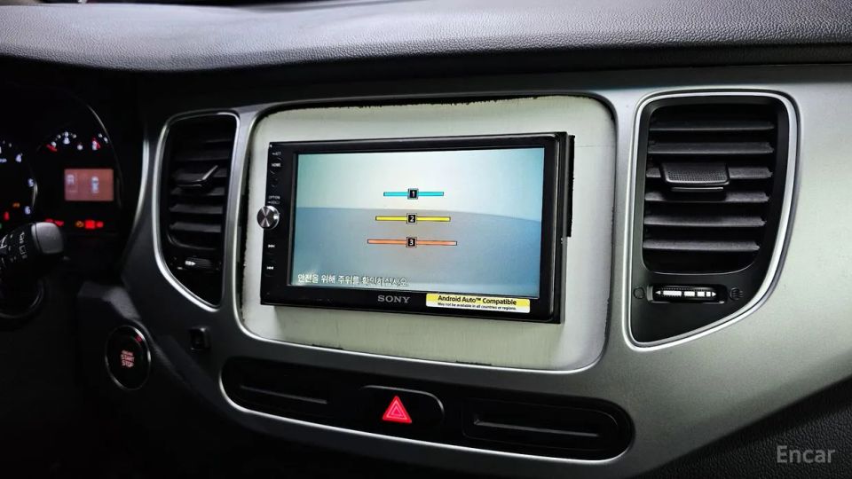 Kia Carens