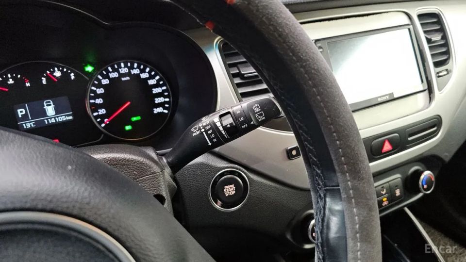 Kia Carens
