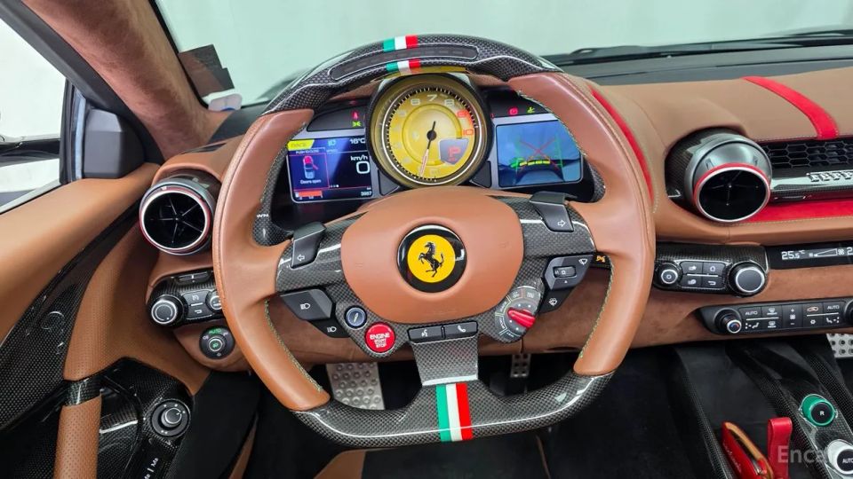 Ferrari 812
