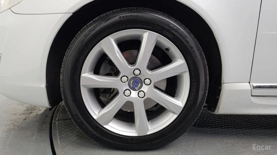 Volvo S80
