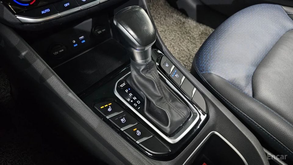 Hyundai Ioniq