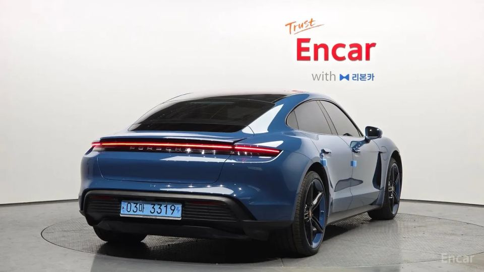 Porsche Taycan