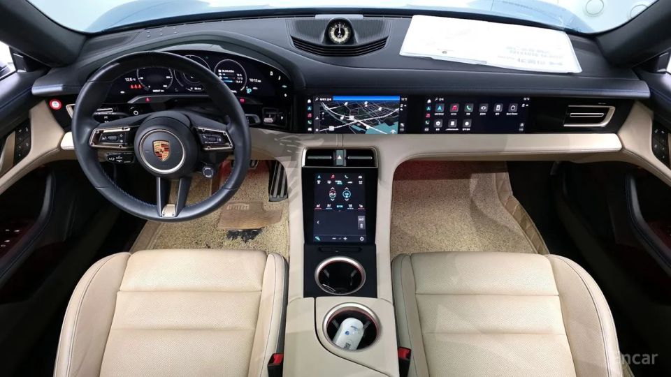 Porsche Taycan