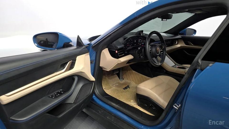 Porsche Taycan
