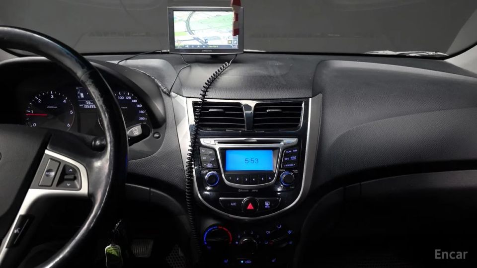 Hyundai Accent