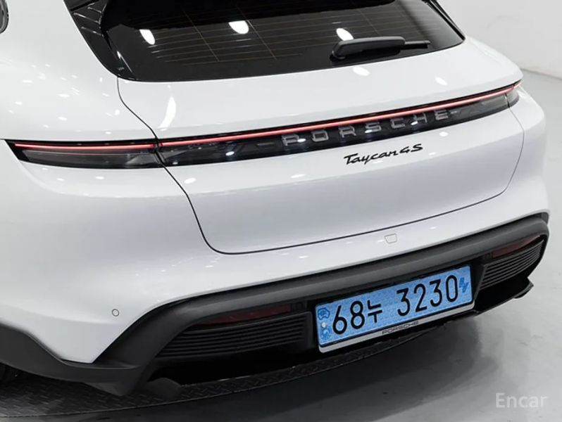 Porsche Taycan