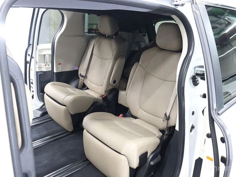 Toyota Sienna