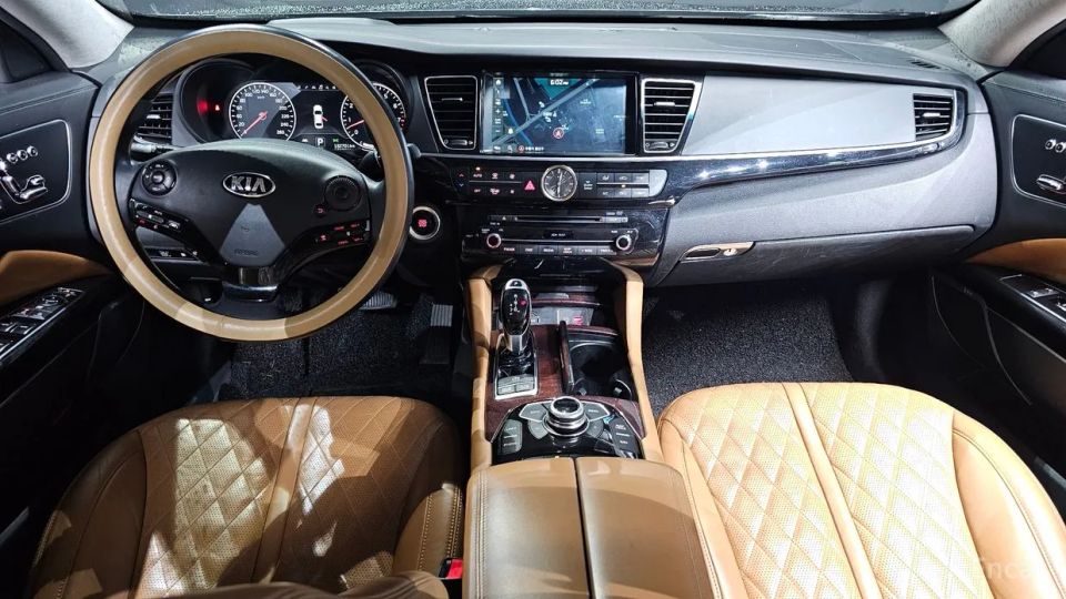 Kia K9