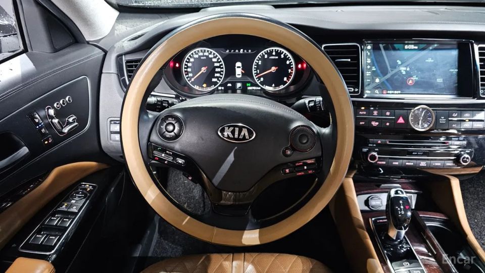 Kia K9
