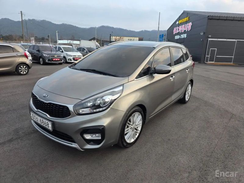 Kia Carens
