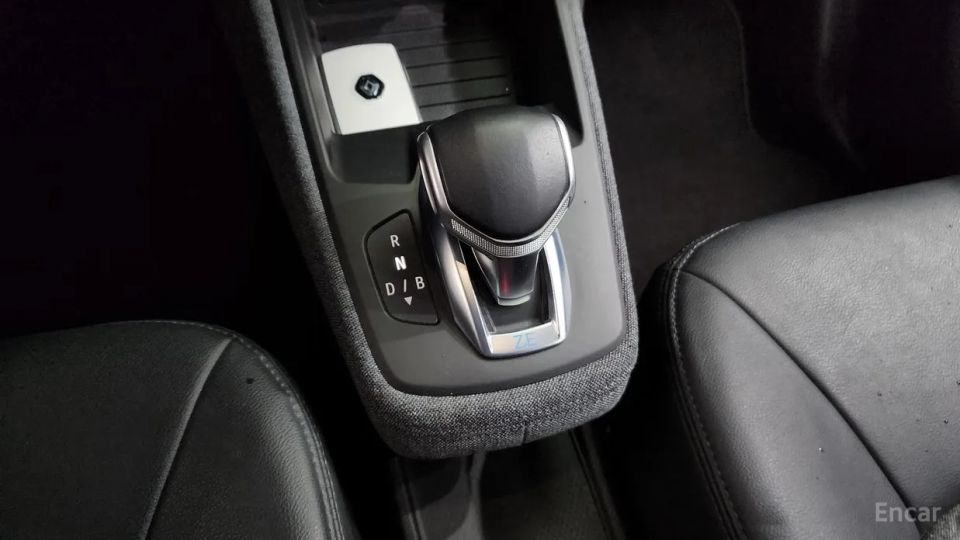 Renault-KoreaSamsung Zoe