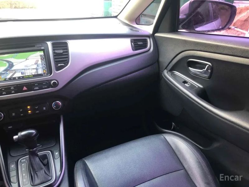 Kia Carens