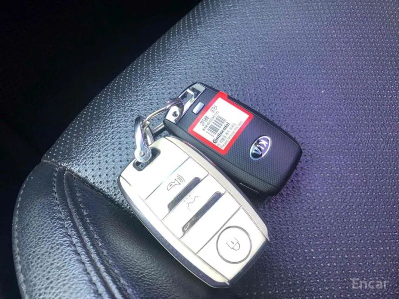 Kia Carens