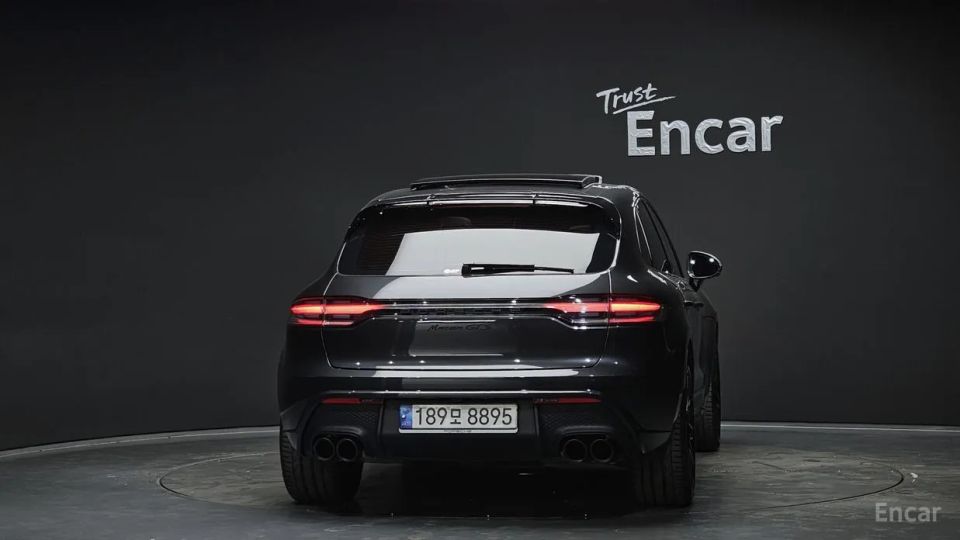 Porsche Macan