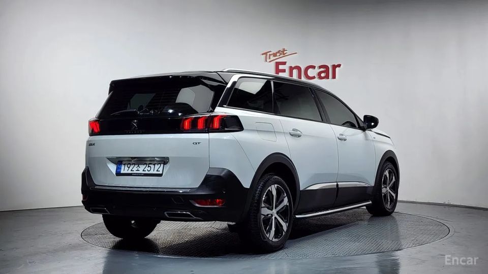 Peugeot 5008