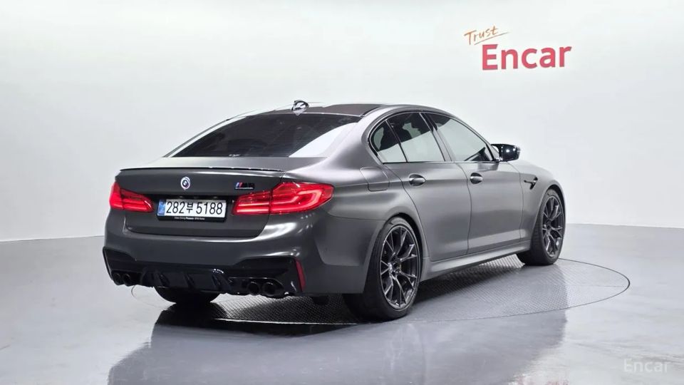 BMW M5