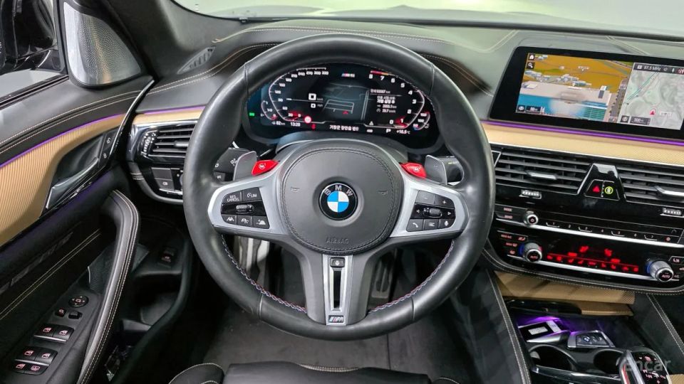 BMW M5