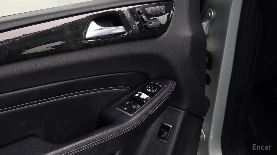 Mercedes-Benz M-class