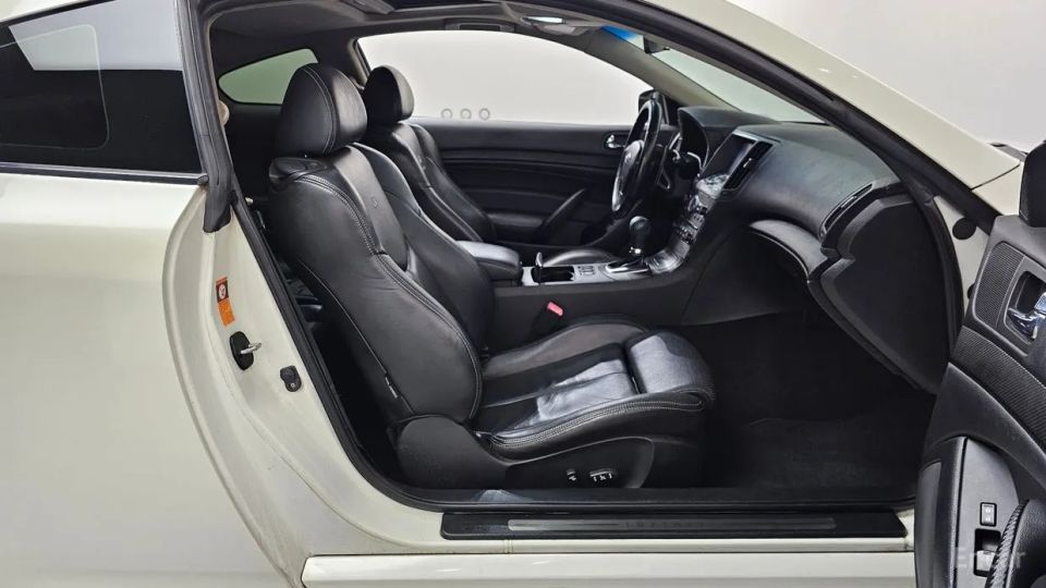 Infiniti G