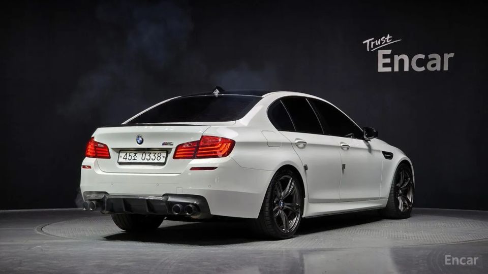 BMW M5