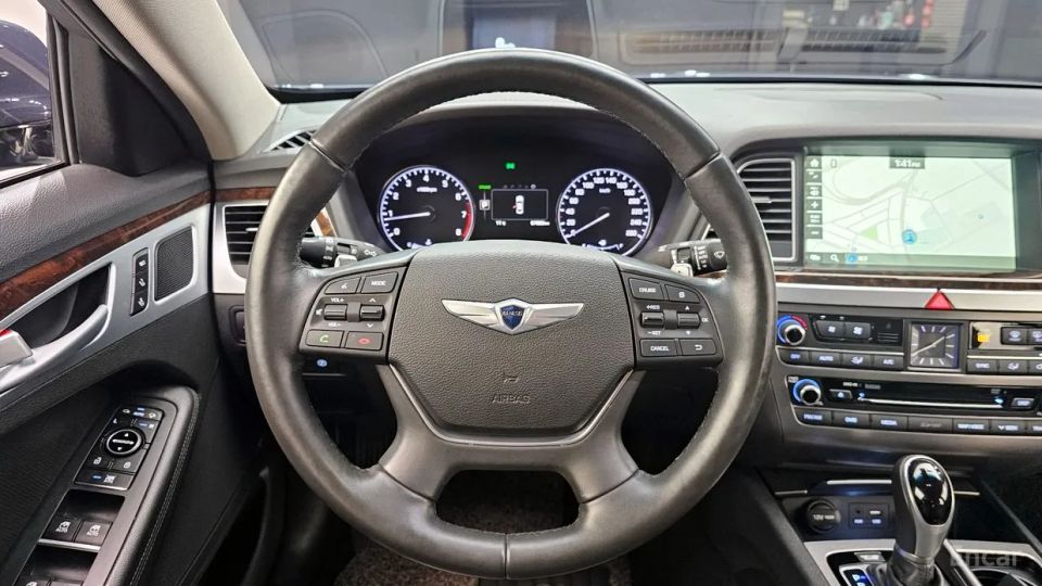 Hyundai Genesis