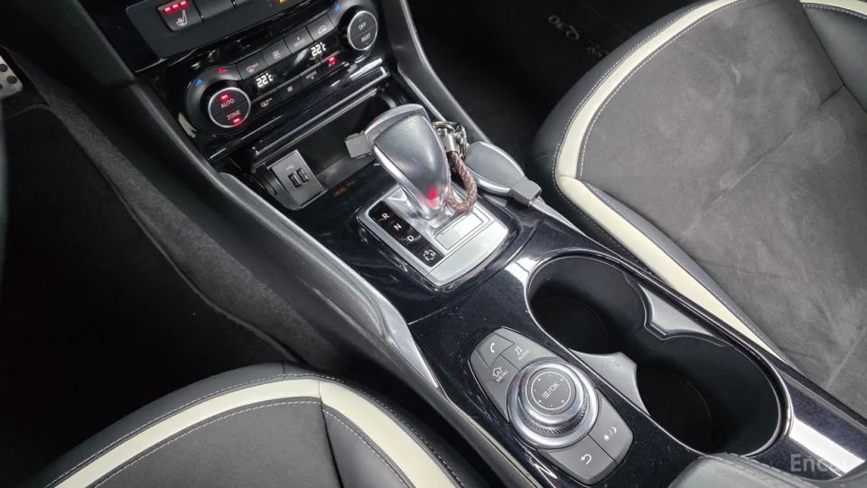 Infiniti Q30