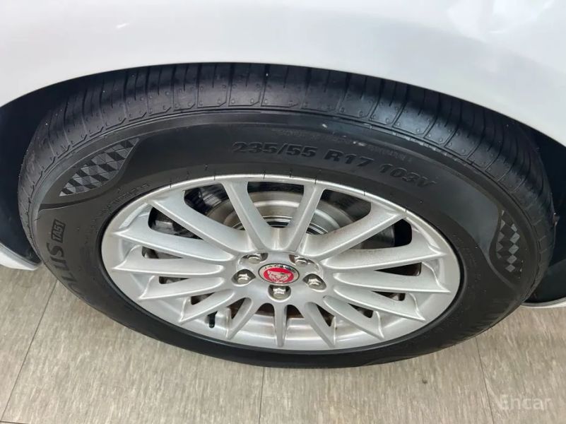 Jaguar xf
