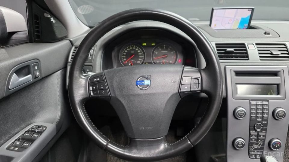 Volvo S40