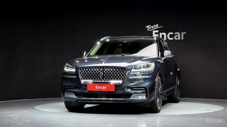 Lincoln Aviator