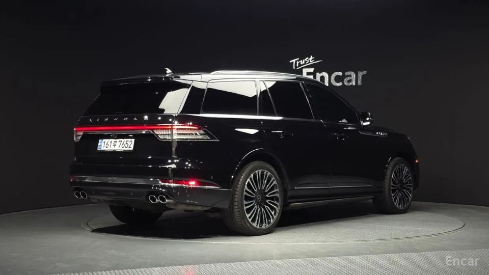 Lincoln Aviator