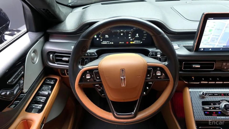 Lincoln Aviator