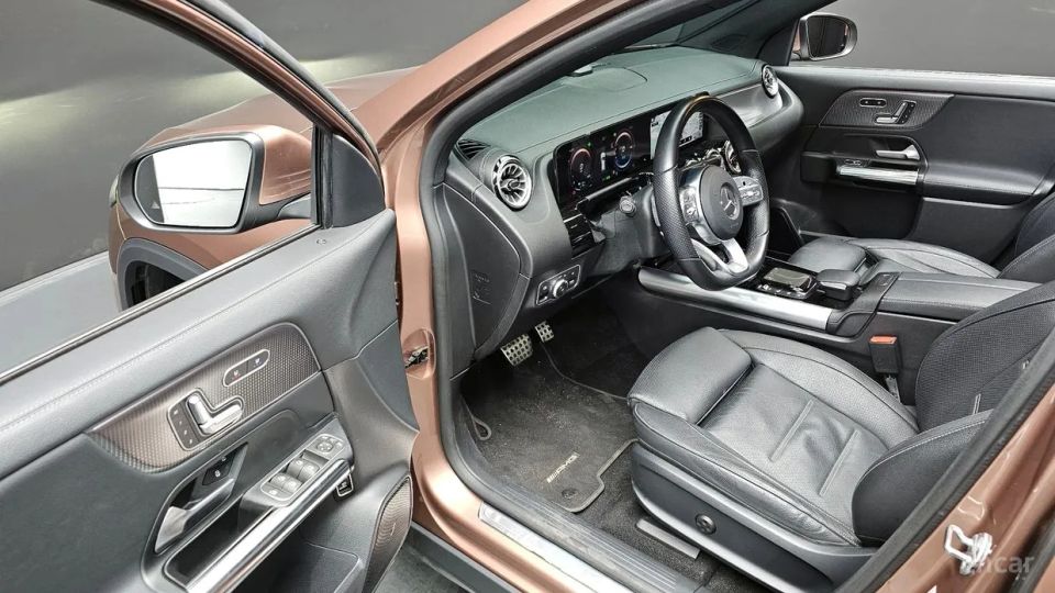 Mercedes-Benz EQA