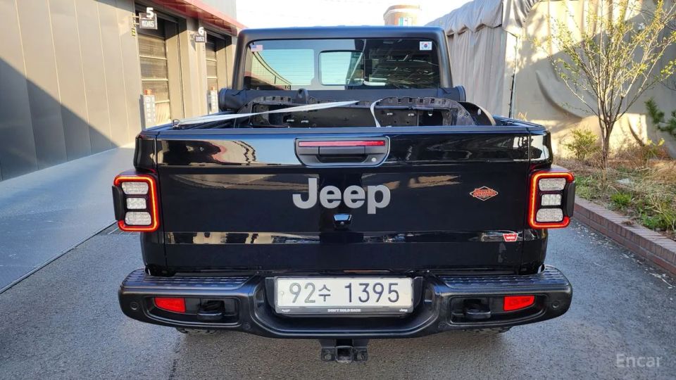 Jeep gladiator