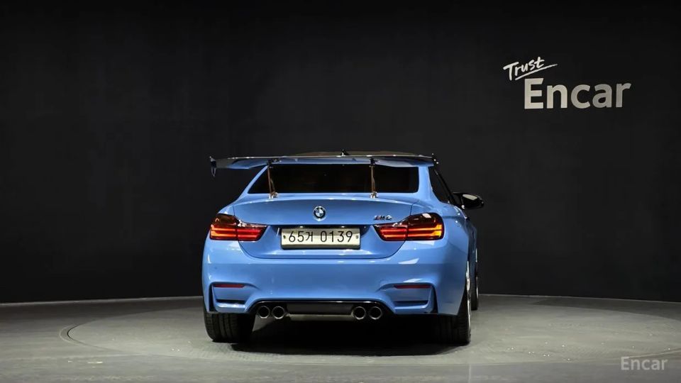 BMW M4