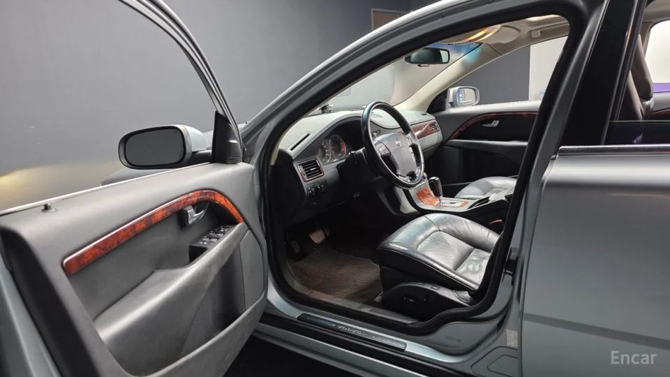 Volvo S80