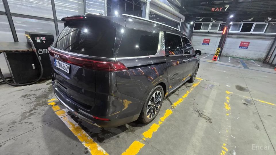 Kia Canival