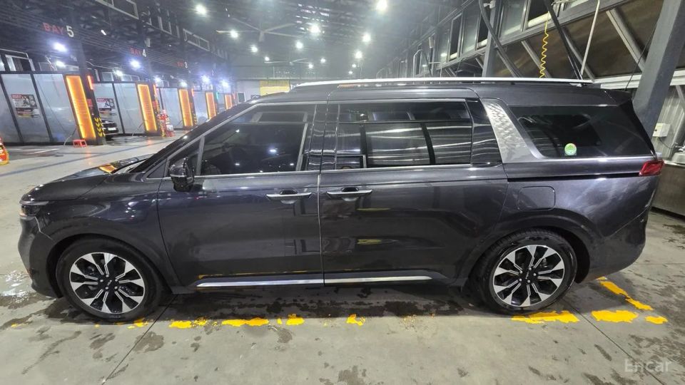 Kia Canival