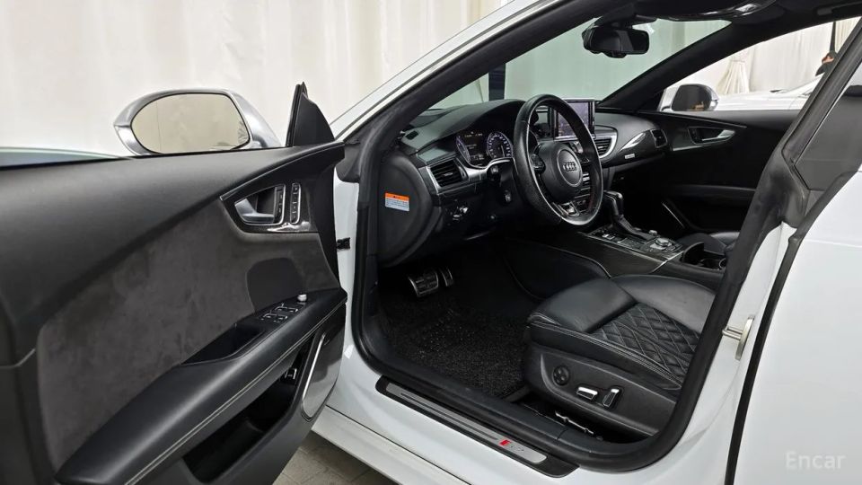 Audi S7