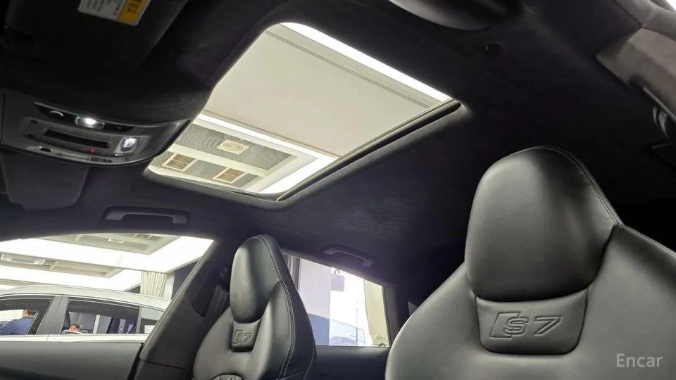 Audi S7