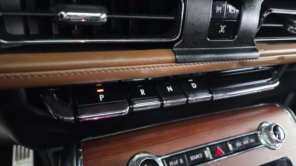 Lincoln Aviator