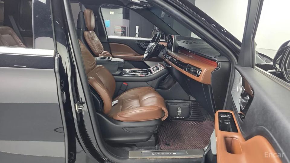 Lincoln Aviator